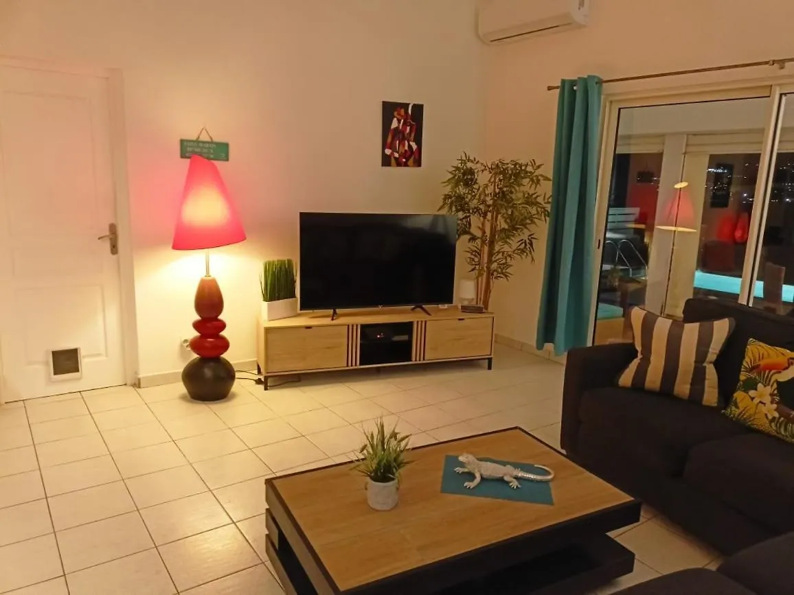 فيلة Perle Des Antilles أويستر بوند
