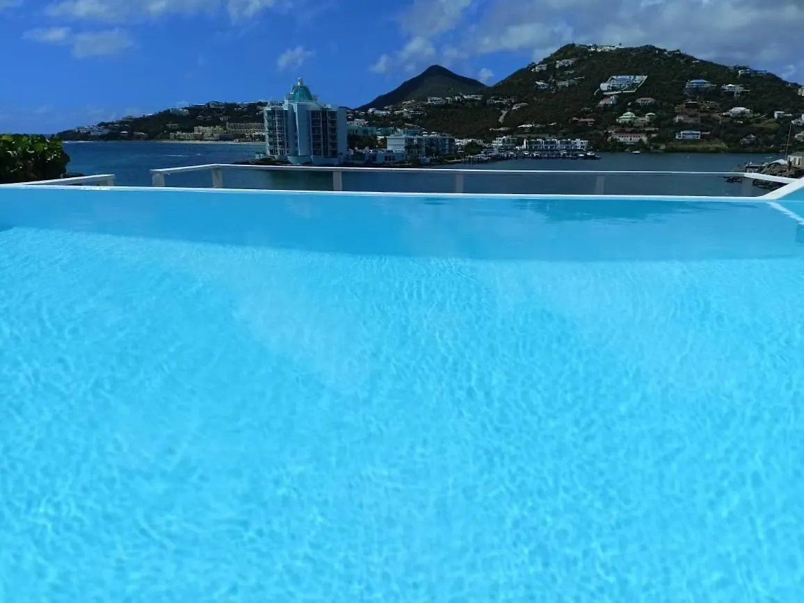 Perle Des Antilles أويستر بوند 0*,  سان مارتن